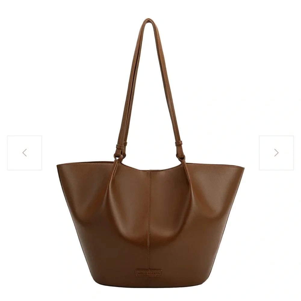 Melie Bianco Black Tote with Relaxed Structure - Picture 8 of 9